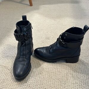 Karl Lagerfeld Paris Pippa Crystal Embellished Boots Size9